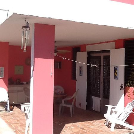 Barefoot Travelers Rooms Bajandas Екстер'єр фото